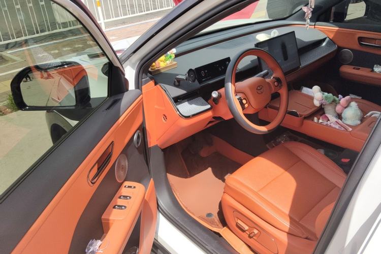 Used Toyota BZ 3X 2025 610 Max Driver Seat