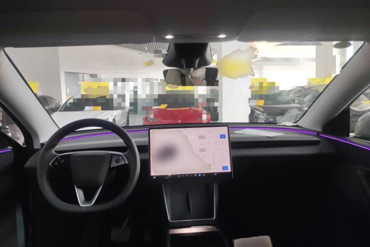 Used Tesla Model Y 2025 Rear-Wheel-Drive Version
