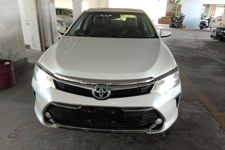Used Toyota Camry 2016 2.5G 10th Anniversary Deluxe Navigation Edition
