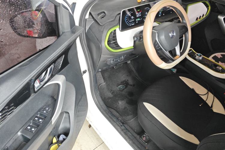 Used CHANGAN Benni E-Star 2022 Qingxin Edition Colorful Model Lithium-NMC Driver Seat