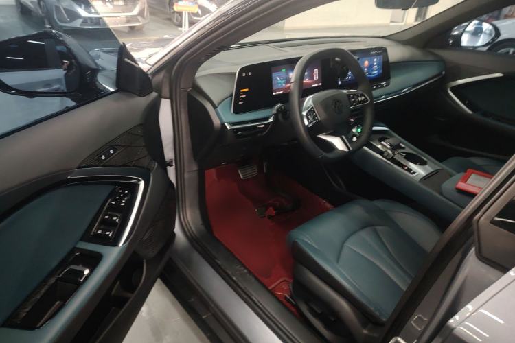 Used MG 7 2023 1.5T DCT Luxurious Supreme Edition