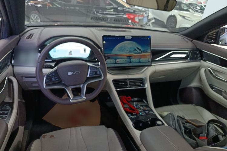 Used BYD Song PLUS New Energy 2025 DM-i 160KM Flagship Model Center Console