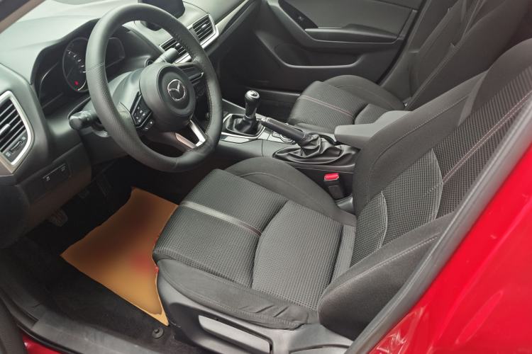 Used Mazda 3 Axela 2017 Sedan 1.5L Manual Luxury Model Emission Standard China V Left Front Seat