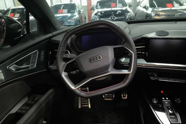 Used Audi Q5 e-tron 2022 50 e-tron quattro edition one Artistic Collection Edition