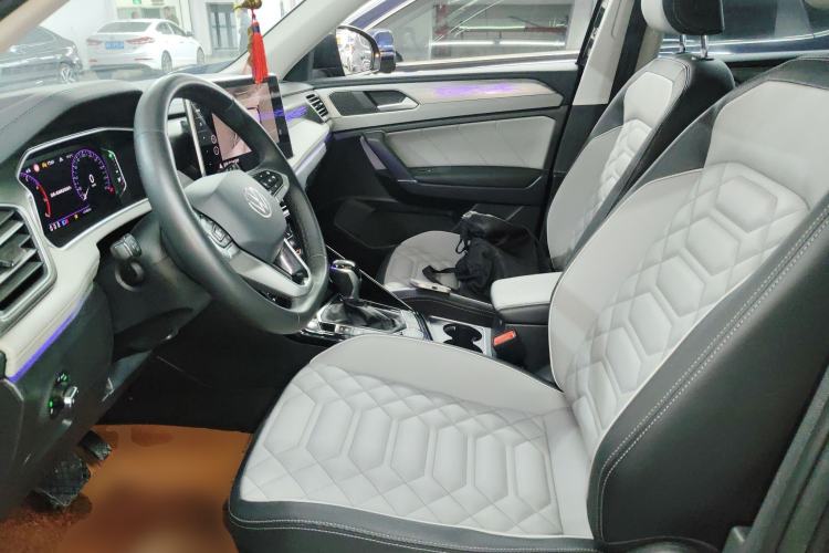 Used Volkswagen Tayron 2023 Revised Version 380TSI All-Wheel Drive R-Line High-Energy Edition Left Front Seat