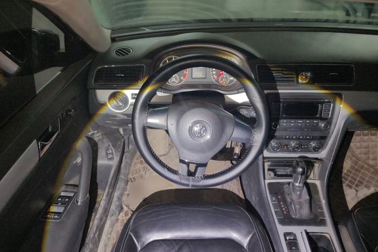 Used Volkswagen Passat 2011 1.8 TSI DSG Prestige Edition Steering Wheel