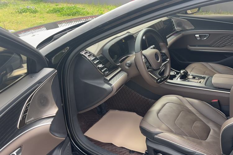 Used BYD Han 2022 DM-i 121KM Luxury Model Driver Seat