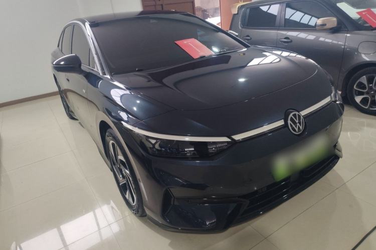 Used Volkswagen ID.7 VIZZION 2024 PRO Model Front Right 45 Deg