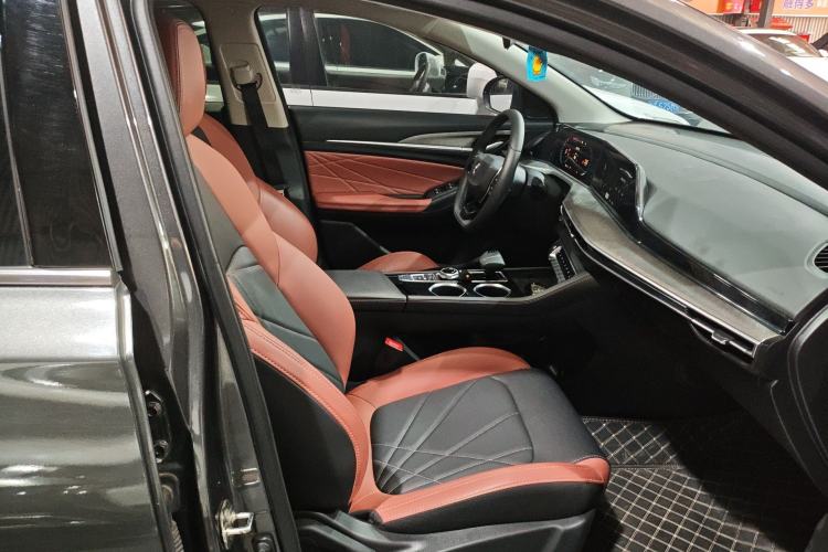 Used CHANGAN Eado 2023 Changan Edition PLUS Blue Whale NE 1.4T GDI DCT Prestige Version Right Front Seat