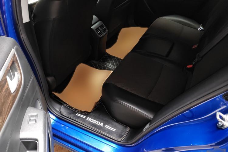 Used Honda Jade 2017 1.8L automatic Comfort version 5 seats
