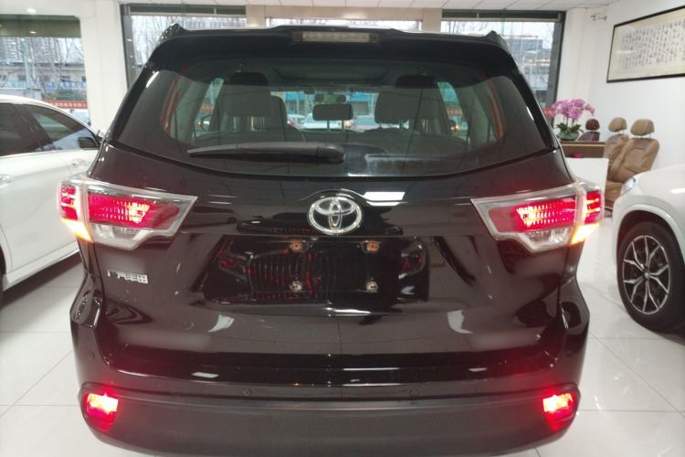 Used Toyota Highlander 2015 2.0T Four-Wheel Drive Luxury Edition 7-Seater