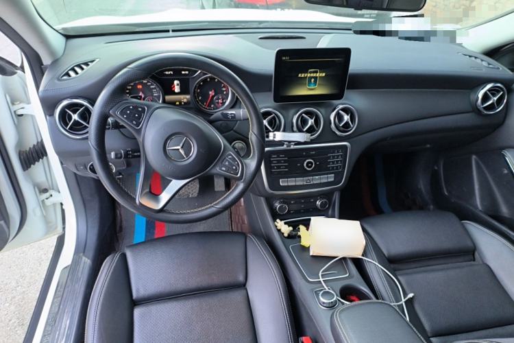 Used Mercedes-Benz GLA 2017 GLA 200 Fashion Model
