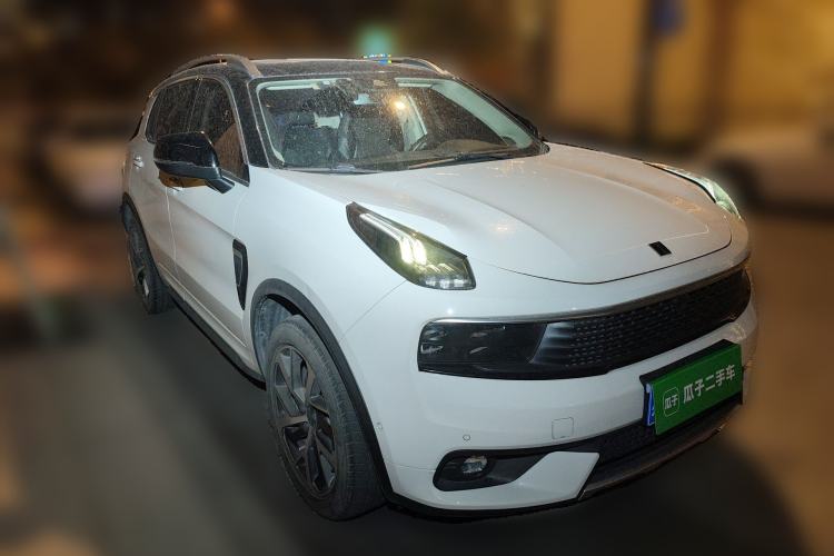 Used Lynk & Co 01 2017 2.0T Four-Wheel Drive Pro Edition Front Right 45 Deg