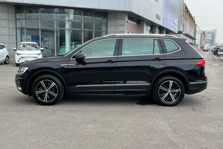 Used Volkswagen Tiguan L 2019 330TSI Automatic Two-Wheel Drive Panoramic Comfort Edition China V Standard