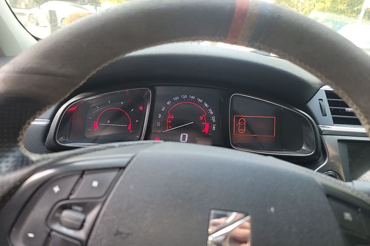 Used DS 6 2014 1.6T Luxury Edition THP160
