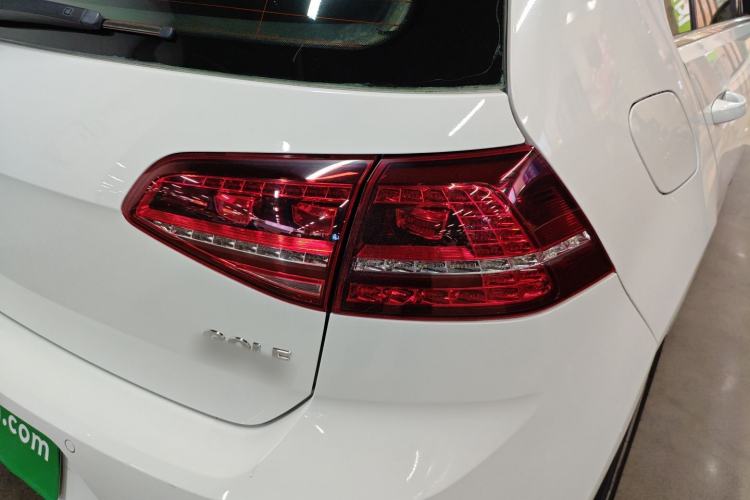 Used Volkswagen Golf 2017 230TSI Automatic Comfort Edition – Celebrating Milestone of One Million Units
