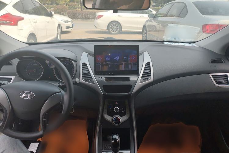 Used Hyundai Elantra (5th Generation / Langdong) 2016 1.6L Automatic Smart Version