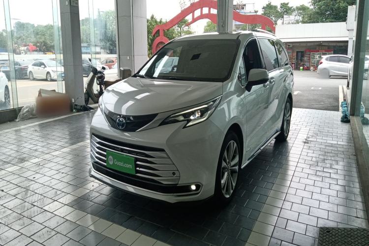 Used Toyota SIENNA 2021 2.5L Hybrid Platinum Edition