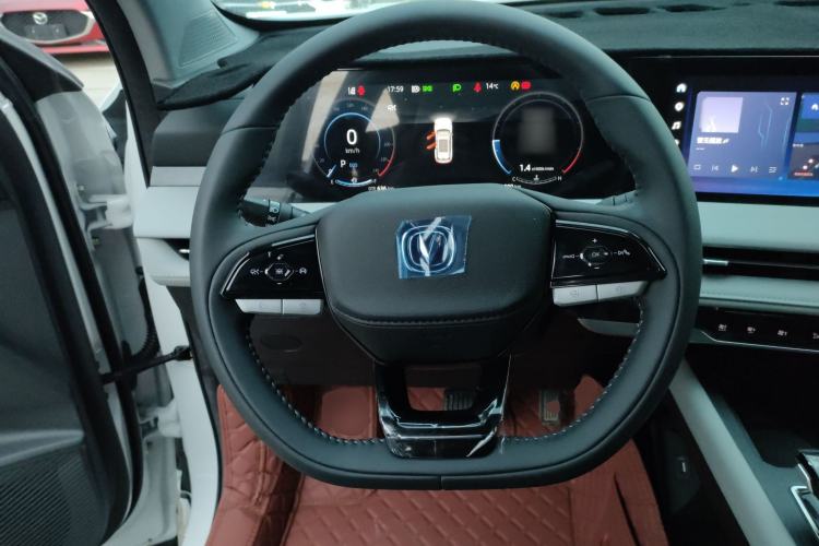 Used Changan CS75 PLUS 2025 Model, 3rd Generation Champion Edition 1.5T Jinghang Version
