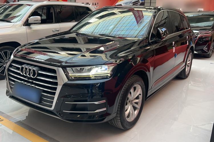 Used Audi Q7 2019 45 TFSI Comfort Model
