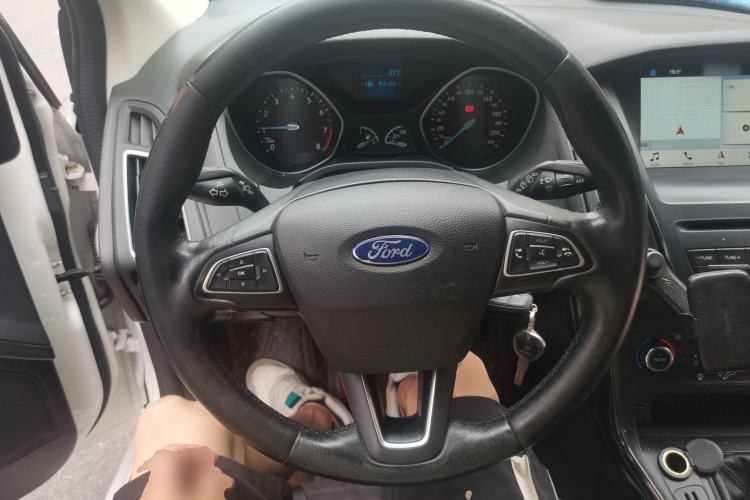 Used Ford Focus 2017 Hatchback 1.6L Manual Fashion Edition SmartDrive Version