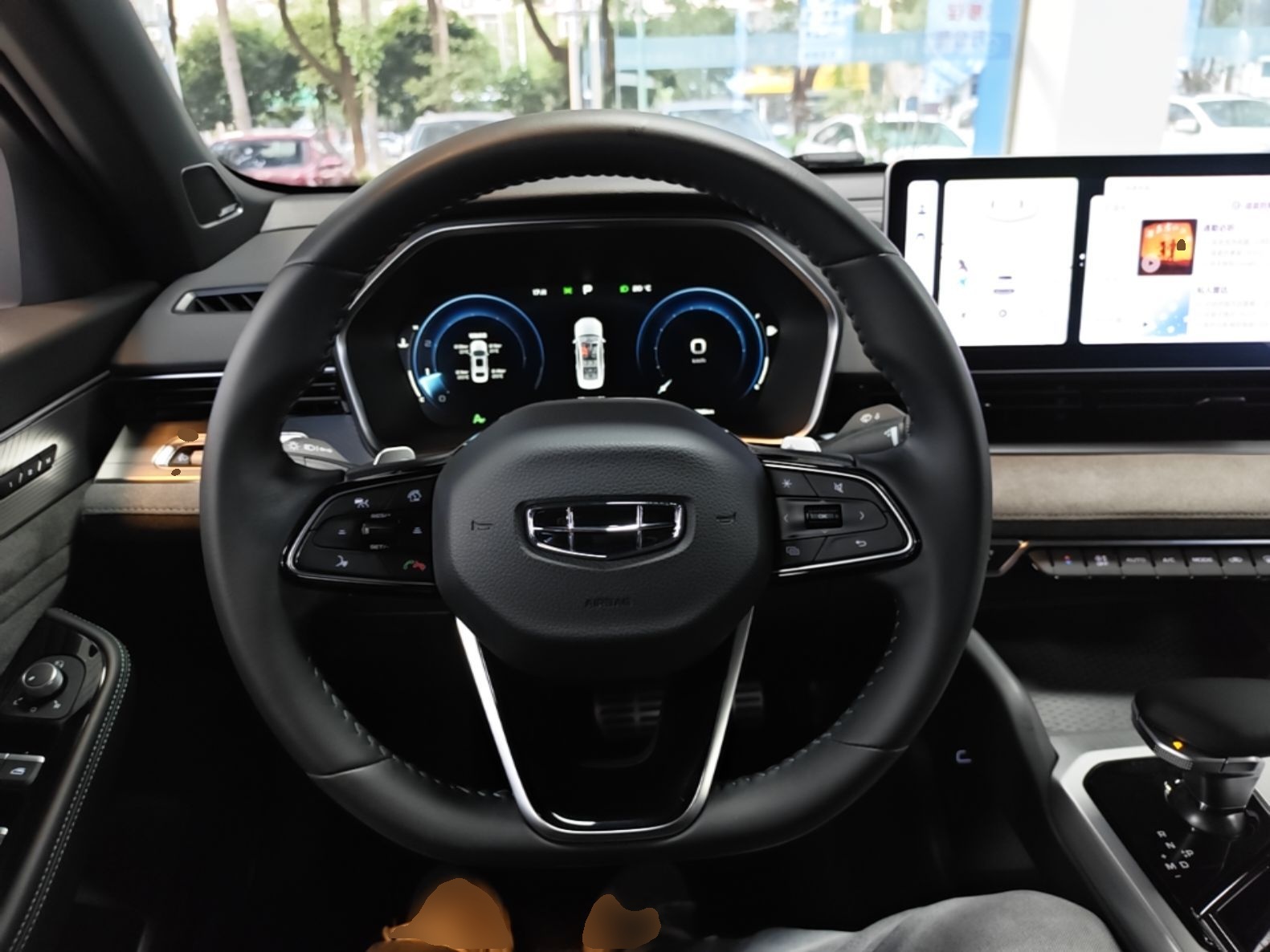 Geely Auto Preface 2023 2.0TD "Only This Verdant Green" Edition — снимка 13