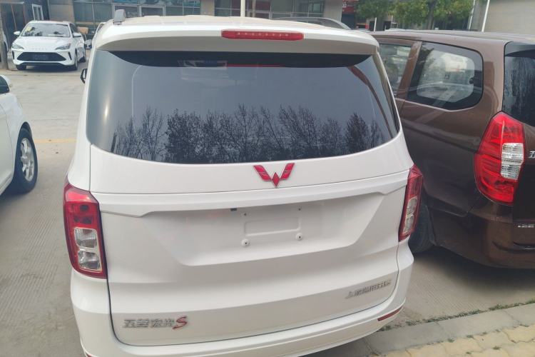 Used Wuling Hongguang 2021 1.5L Revised S Standard Version with Electric Power Steering LAR