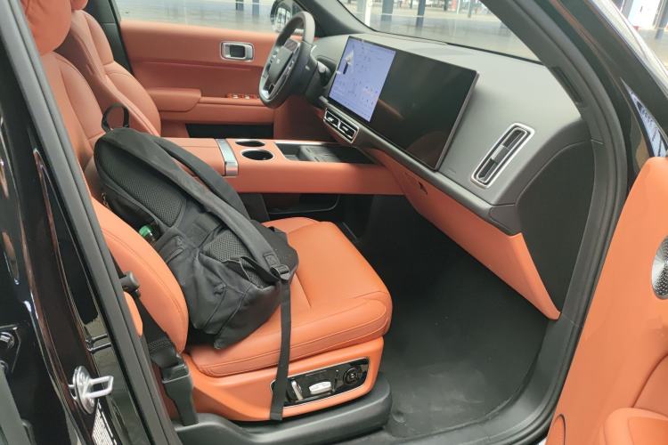 Used Li Auto L8 2025 Ultra Smart Refreshed Edition
