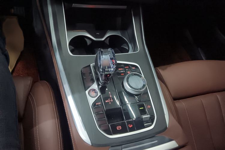 Used BMW X7 2020 xDrive40i Luxury Package with Leading Features