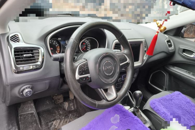 Used Jeep Compass 2017 200T Automatic Family Edition
