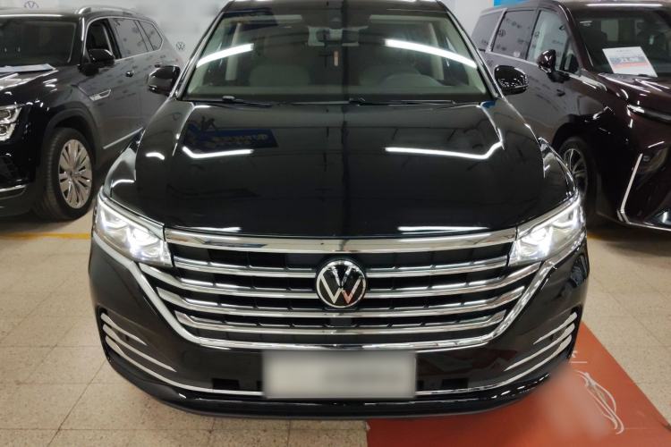 Used Volkswagen Viloran 2024 380TSI Premium Edition
