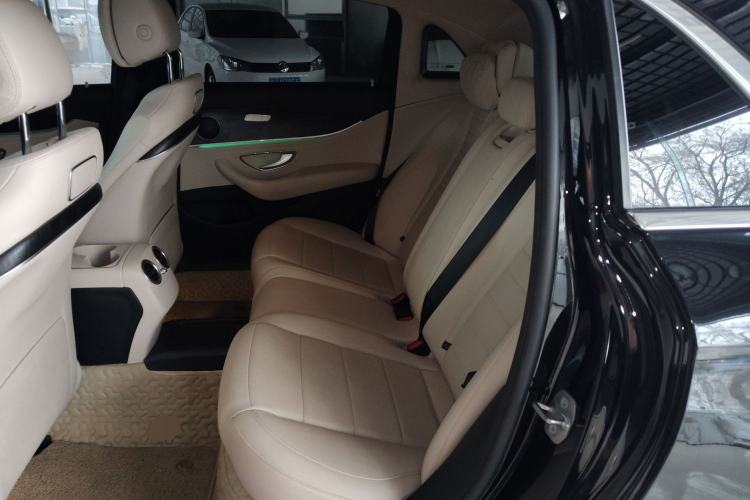 Used Mercedes-Benz E-Class 2016 E 300 L Sporty and Stylish Model