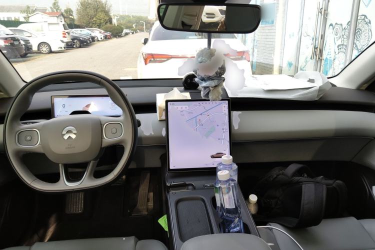 Used Nio ET5 2022 75 kWh Center Console