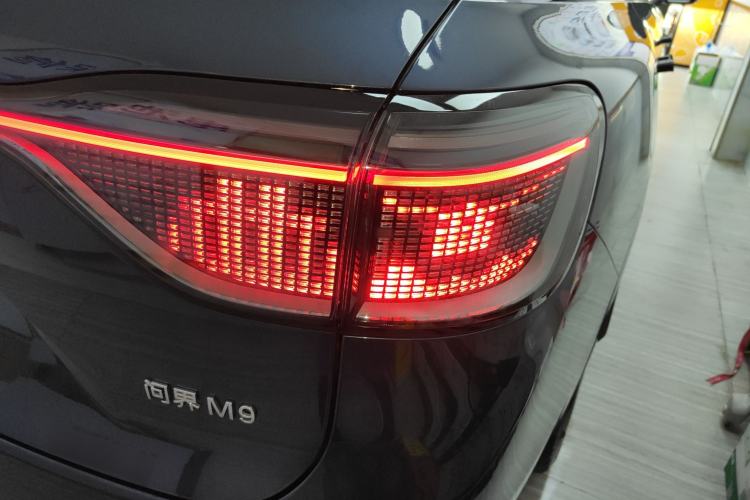 Used Hima AITO M9 2024 Range-Extended Ultra Version 42 kWh 6-Seater Model
