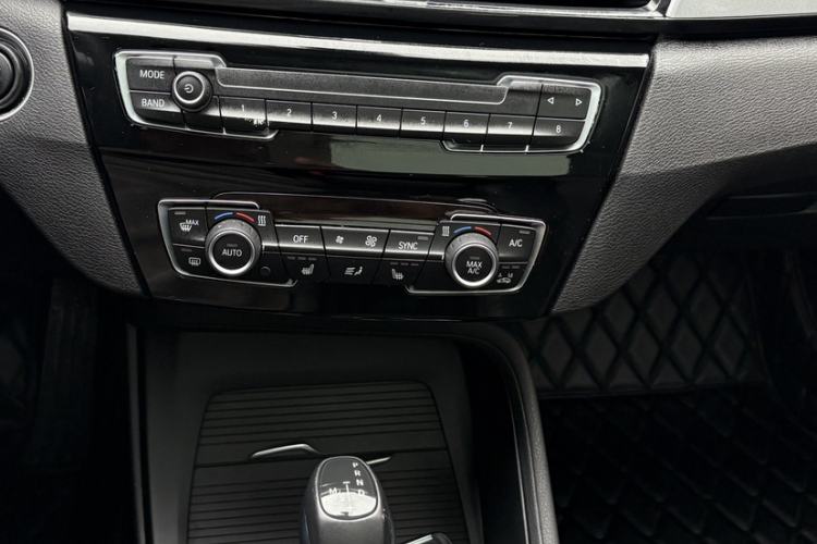 Used BMW X1 2016 sDrive18Li Premium Edition
