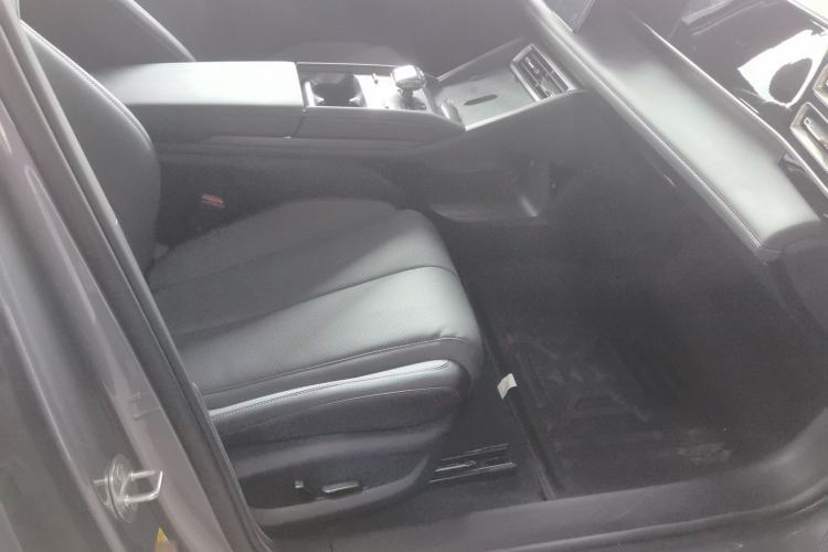 Used BYD Qin L 2025 DM-i Smart Drive 120KM Superior Model Right Front Seat