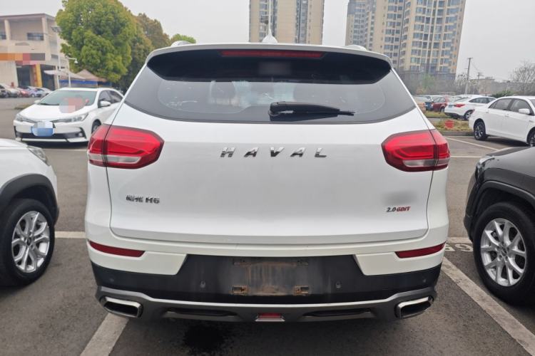 Used Haval H6 2017 Red Label 2.0T Automatic Two-Wheel Drive ZhiShang Model