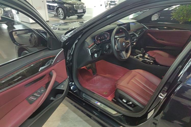 Used BMW 5 Series 2020 530Li Leading Model M Sport Package Driver Seat