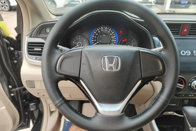 Used Honda Crider 2015 1.8L automatic comfort version