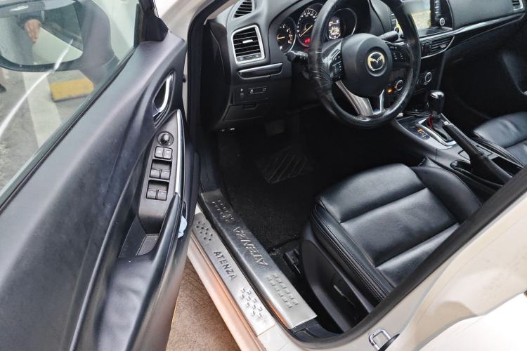 Used Mazda Atenza 2014 2.0L Blue Sky Fashion Edition