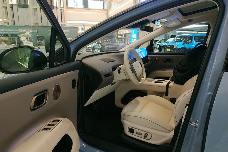 Used Li Auto i8 2025 Model Standard Version Driver Seat