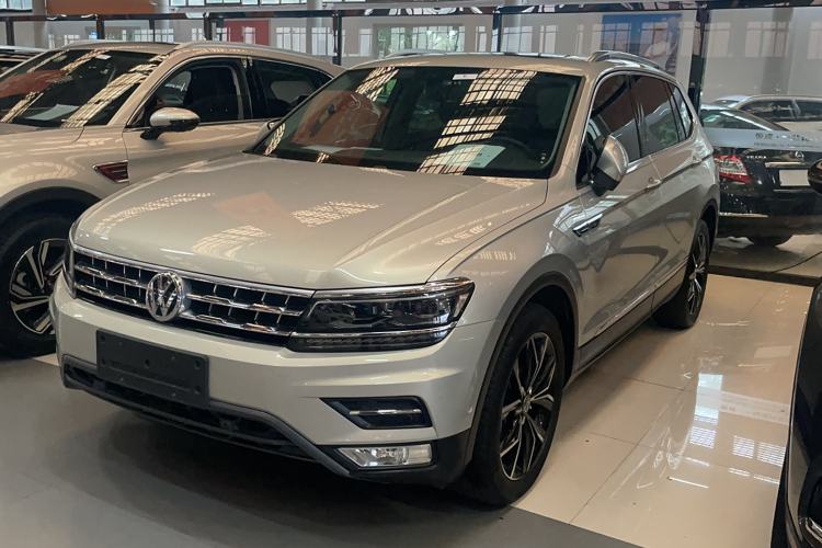 Used Volkswagen Tiguan L 2017 330TSI Automatic Two-Wheel Drive Flagship Edition