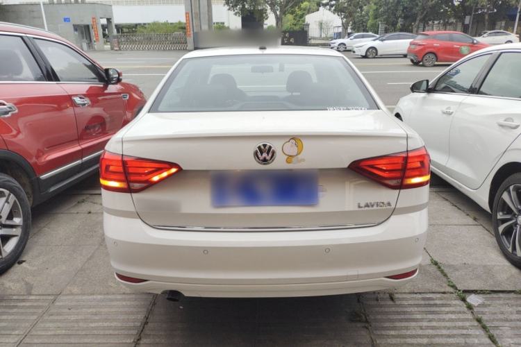 Used Volkswagen Lavida 2015 1.6L Automatic Comfort Edition