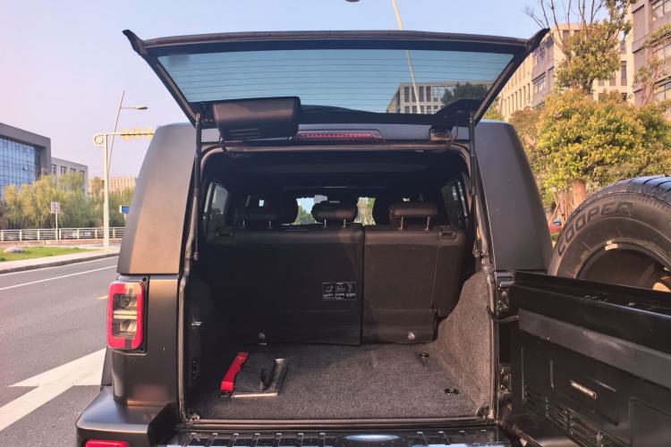 Used BAIC Off-Road BJ40 2021 2.0D Automatic Four-Wheel Drive Blade Hero Edition Adventurer Type
