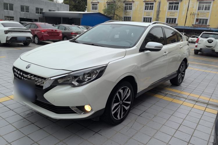 Used Venucia T90 2018 2.0L CVT Smart Connect Luxury Edition China V Standard