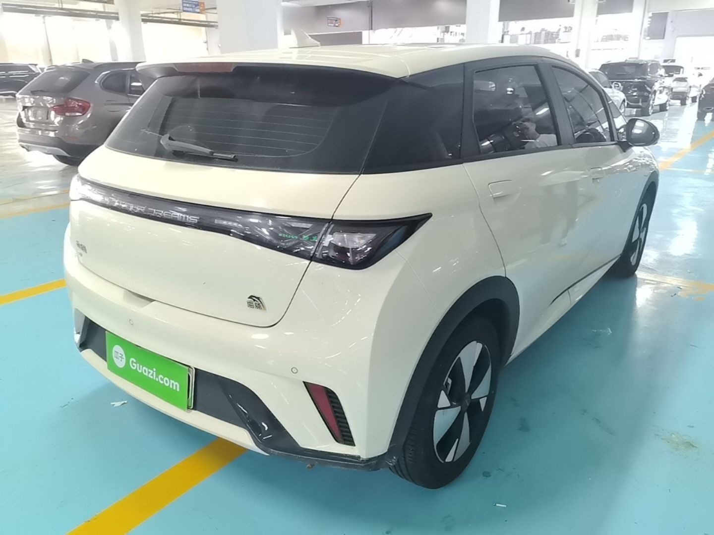 BYD Dolphin 2023 420 km Fashion Edition — снимка 6