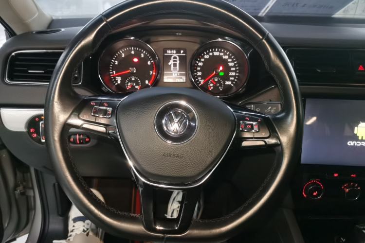 Used Volkswagen Sagitar 2017 180TSI Automatic Luxury Edition