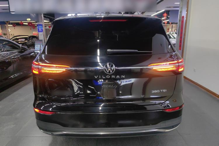 Used Volkswagen Viloran 2022 380TSI Luxury Edition
