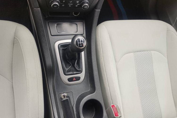 Used BAIC Senova D50 2014 1.5L manual standard version