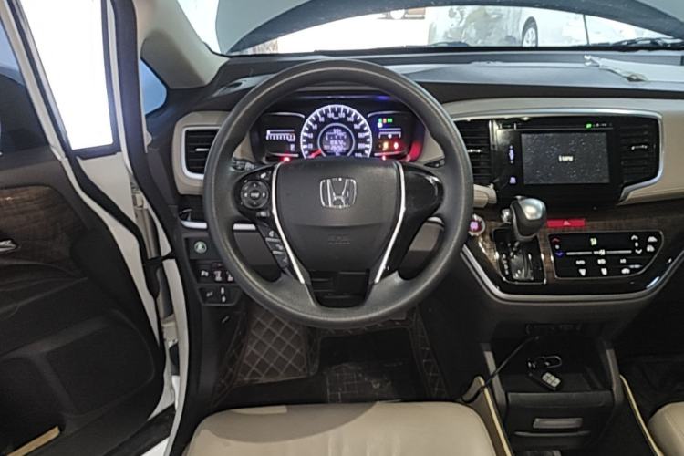 Used Honda Odyssey 2015 Revised 2.4L Luxury Edition
